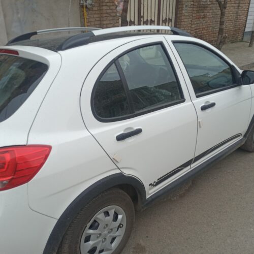 کوییک RS دنده ای سفید مشکی 1402