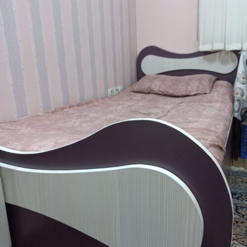 تخت تک نفره  ودراور آینه