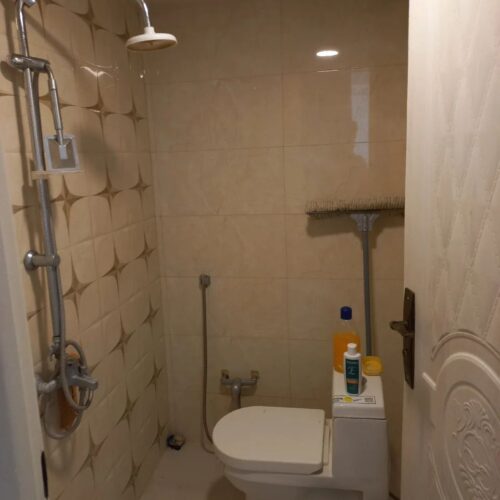 یک واحد تازه ساخت 88 متری ابن سینا