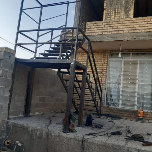 نیاز به یک کاریگر جوان و خوش اخلاق