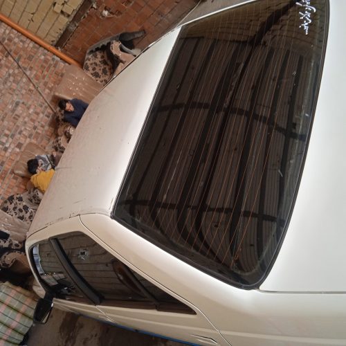 پژو آردی درجه یک رنگ سفید بی خط وخش