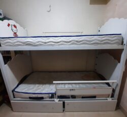 تخت دو طبقه با دو کشو با دو تشک بدون نردبان