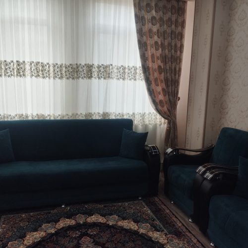 مبل در حد نو با میز