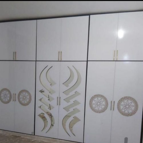 ساخت ونصب کمد وکابینت
