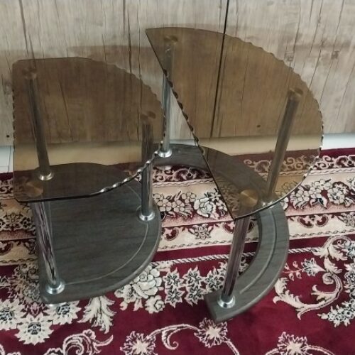 میز ناهارخوری و میز تلفن و سه عدد میز عسلی