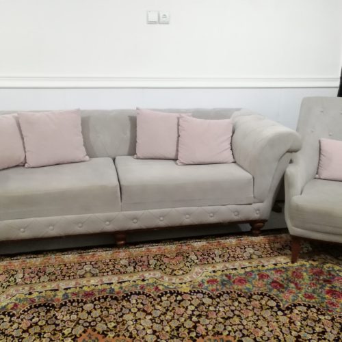 مبل راحتی هفت نفره و میز ناهارخوری 4 نفره