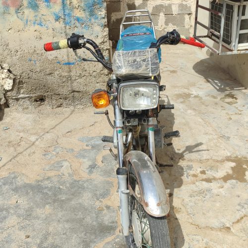 موتور سالم هچ مشکلی ندارع مدارک ندارع تازع تعمیر شدع