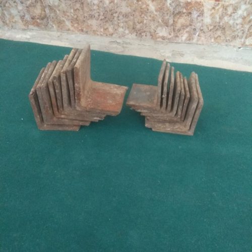 10عدد نبشی اهن بزرگ 6عدد کوچیک