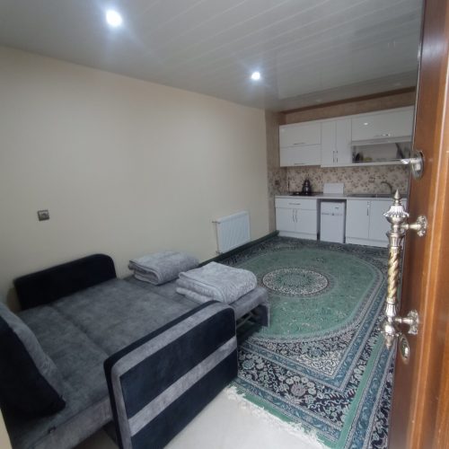طبیعت بکر در دل کوه