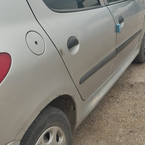 ماشین زیر پای شتاب عالی