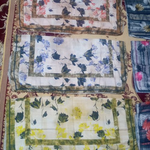 شال و روسری در طرح های مختلف