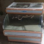 ویترین مغازه فروشی