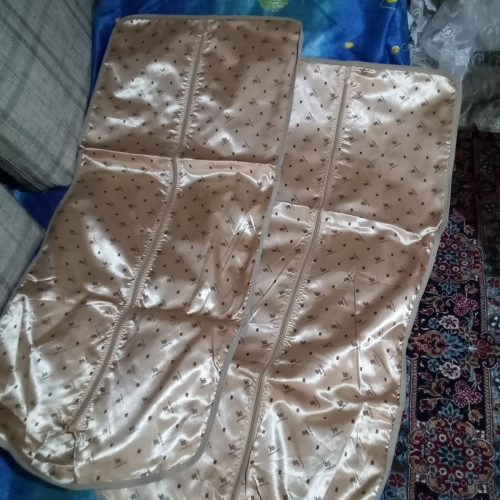 یک عددچمدان‌ ودوعددکاورلباس مخصوص چمدان