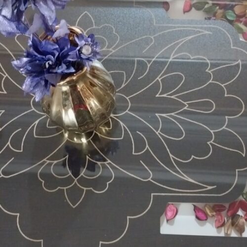 میز ناهارخوری و میز تلفن و سه عدد میز عسلی