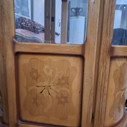 ویترین شیشه ای تمام چوب دو طبقه شیشه ای و دو درب چوبی پایین