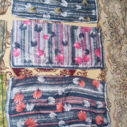 شال و روسری در طرح های مختلف