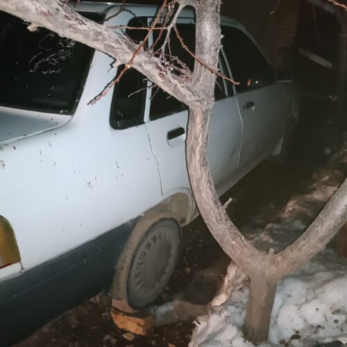 پراید مدل 77 پورنگ شاسی جلو ضربه داره