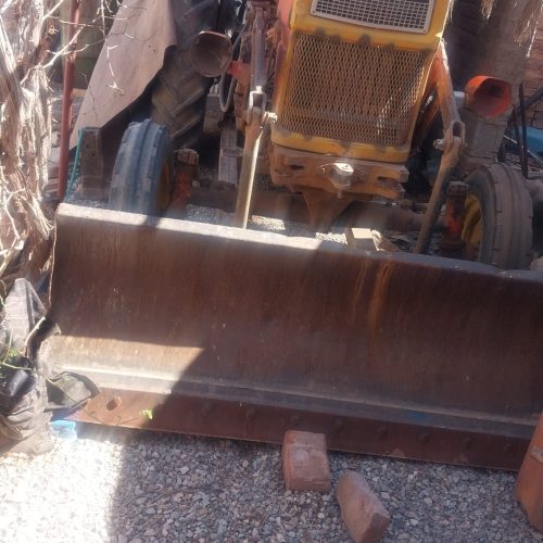 تراکتور رومانی مدل61