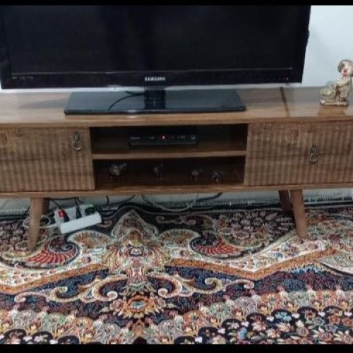 میز تلوزیون مناست برای تلوزیون 50 تا 55 اینچ