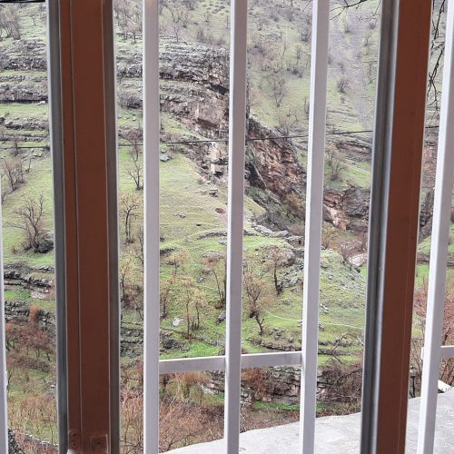 ویلا باغ* پاوه*روستای دشه*جاده سراب هانی کوان
