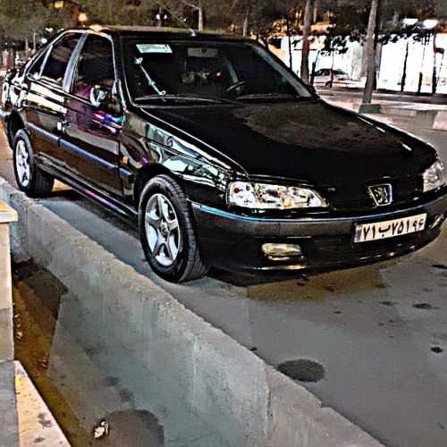 پژو پارس مشکی مدل 82