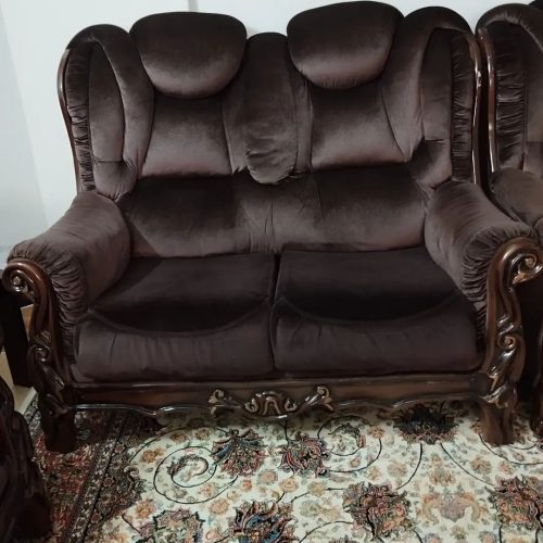 مبلمان کاملا سالم بدون فرو رفتگی و خط خش