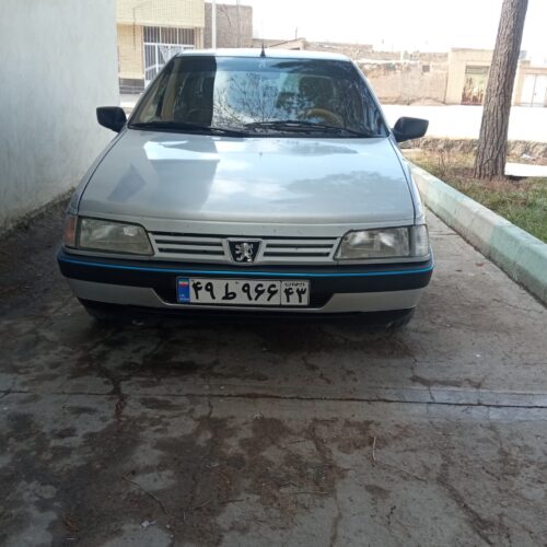 پژو 405مدل 92 نقره ای تمییز