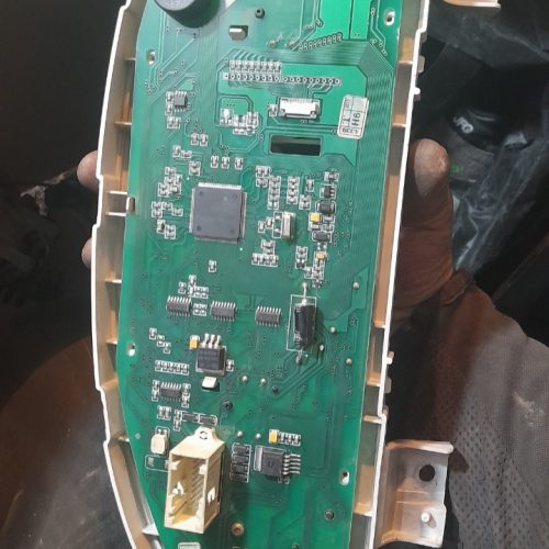 خریدار ایسیو خراب و مالتی پلکس خراب و نو شما هستم
