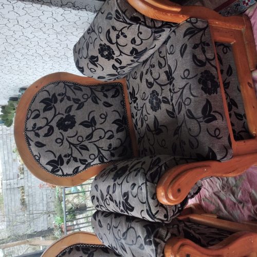 یک دست مبل شش نفره