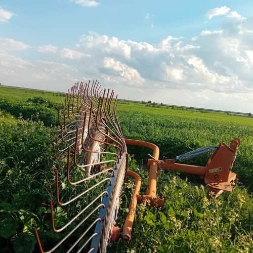با سلام یک عدد بیلر ب فروش میرود