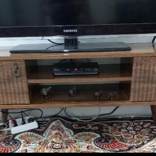 میز تلوزیون مناست برای تلوزیون 50 تا 55 اینچ