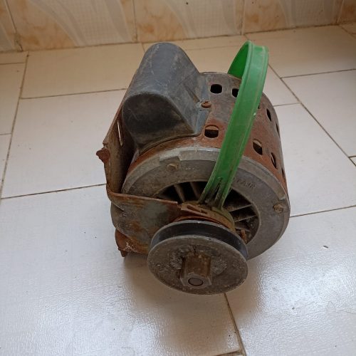 یک عدد دینام کولر 3500در حد