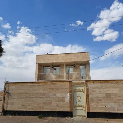 اجاره روزانه ویلایی همراه پارکینگ