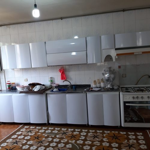 یک سری کابینت اشپزخانه