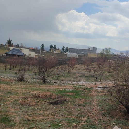 زمین 570 متری (قواره 270و 300)