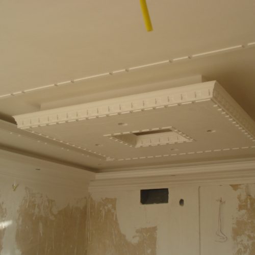 گچکاری،لکه گیری گل وابزار ساختمان