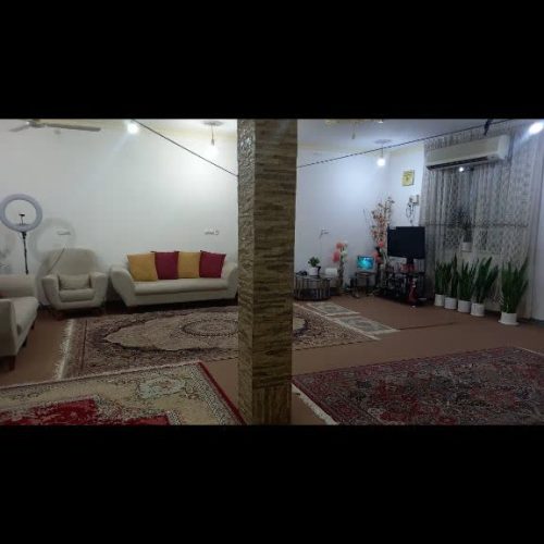 خانه ویلایی 250متری به همراه یک مغازه 30متری