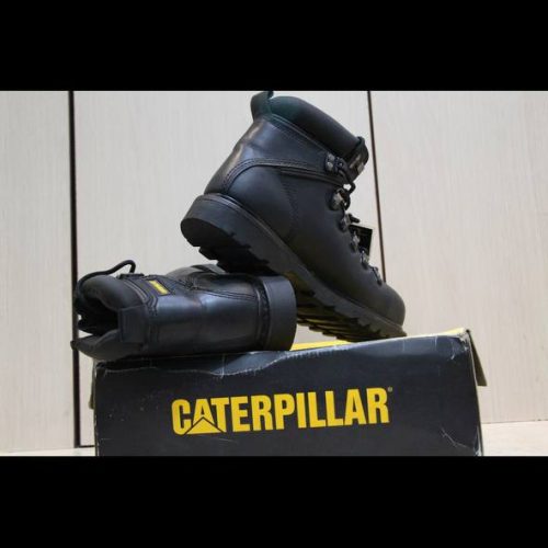 بوت پنجه فولادی کوهنوردی cat
