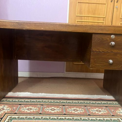 میز تحریر چوب گردو