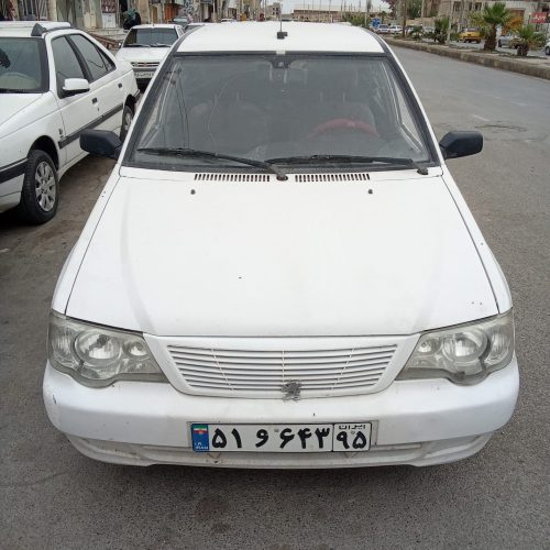 دربستی داخل شهر زابل در خدمتم