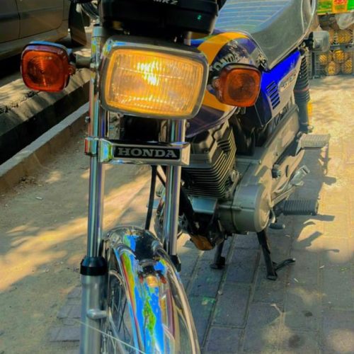 موتور 125 مدل 93 تمیز