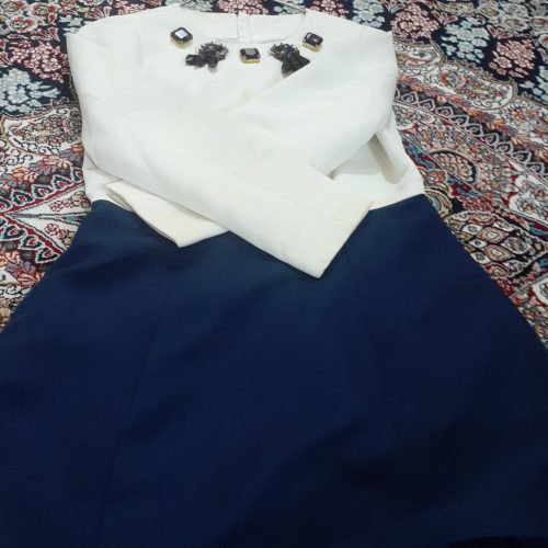 یک عدد لباس دخترانه مجلسی سیک و زیبا به فروش میرسد