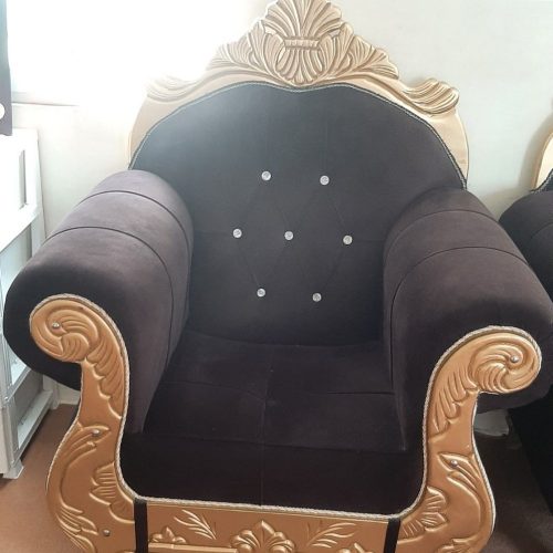 یک دست مبل راحتی سلطنتی هفت نفره   قیمت 7000000