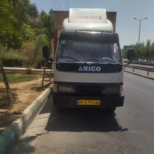 یک دستگاه کامیونت آمیکو مسقف فلزی