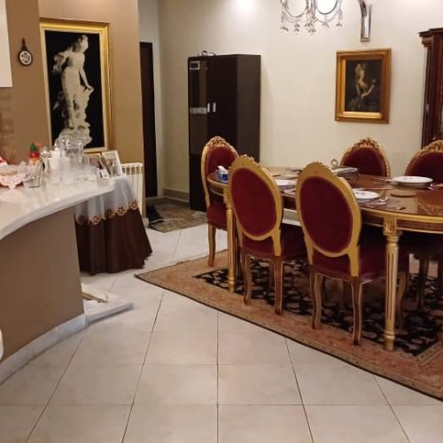 مبلمان استیل 7 نفره با میز ناهار خوری6نفره و2 میز عسلی و 1 میز پذیرایی