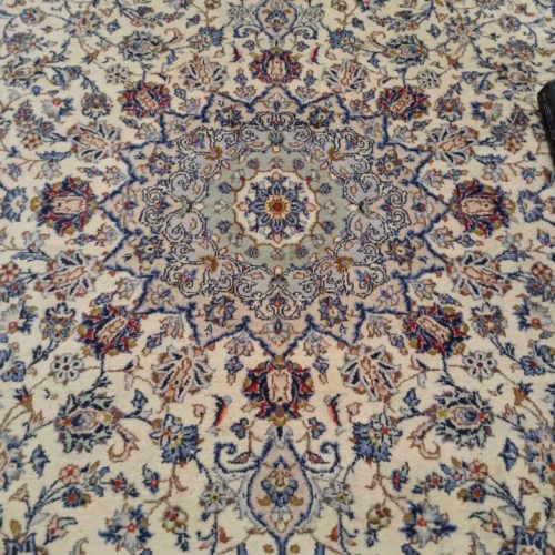 یک عدد فرش 9 متری اردکان