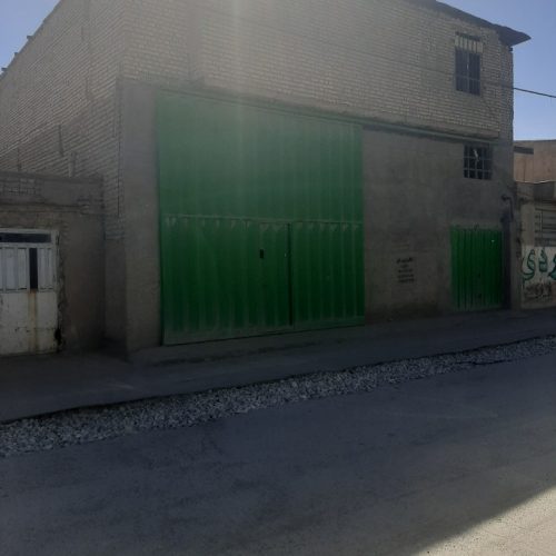 متراژ 900 زمین 250متر سالن