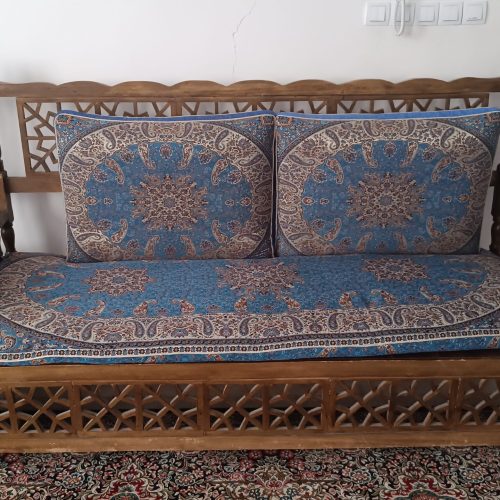 کاناپه چوبی