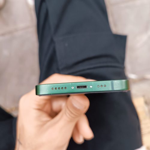 iPhone 13