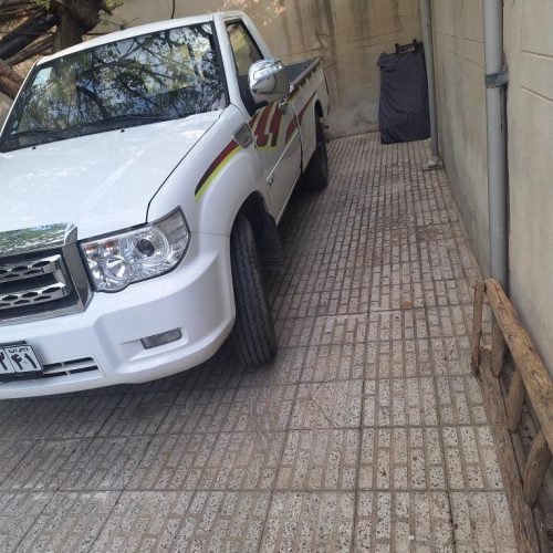 وانت نیسان پادرا